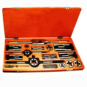 BOXED COMPLETE BSF HEAVY DUTY TAP AND DIE SET 1/4 TO 1/2 BRITISH STANDARD FINE 